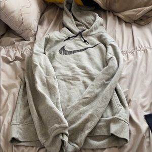 Nike Check Men’s Size Small Hoodie Grey